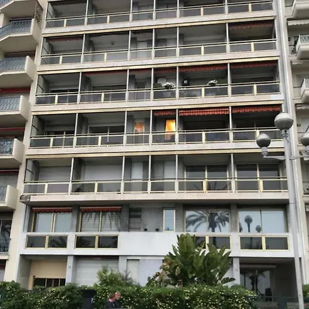 Tanagra * Nizza